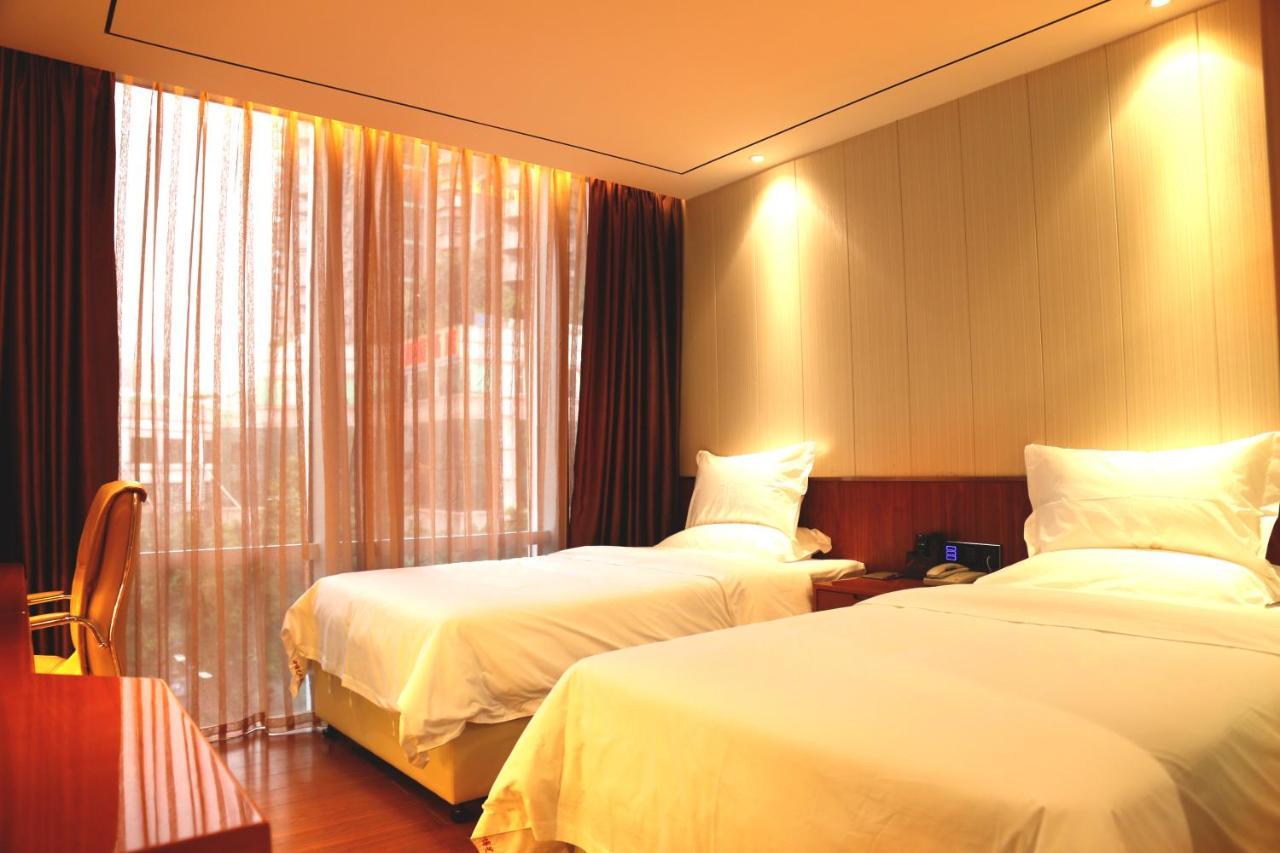 גואנגג'ואו Zhongbo Art Hotel מראה חיצוני תמונה