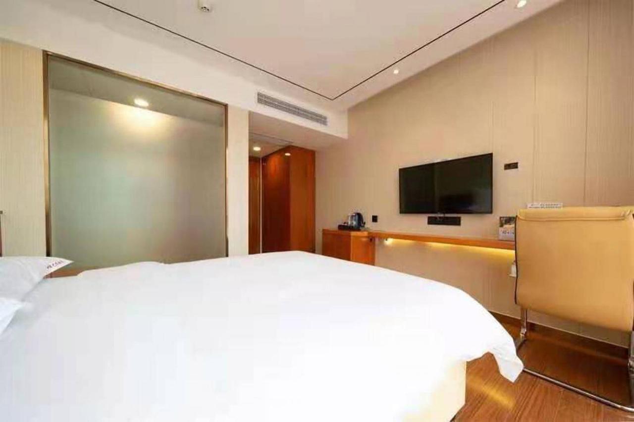 גואנגג'ואו Zhongbo Art Hotel מראה חיצוני תמונה