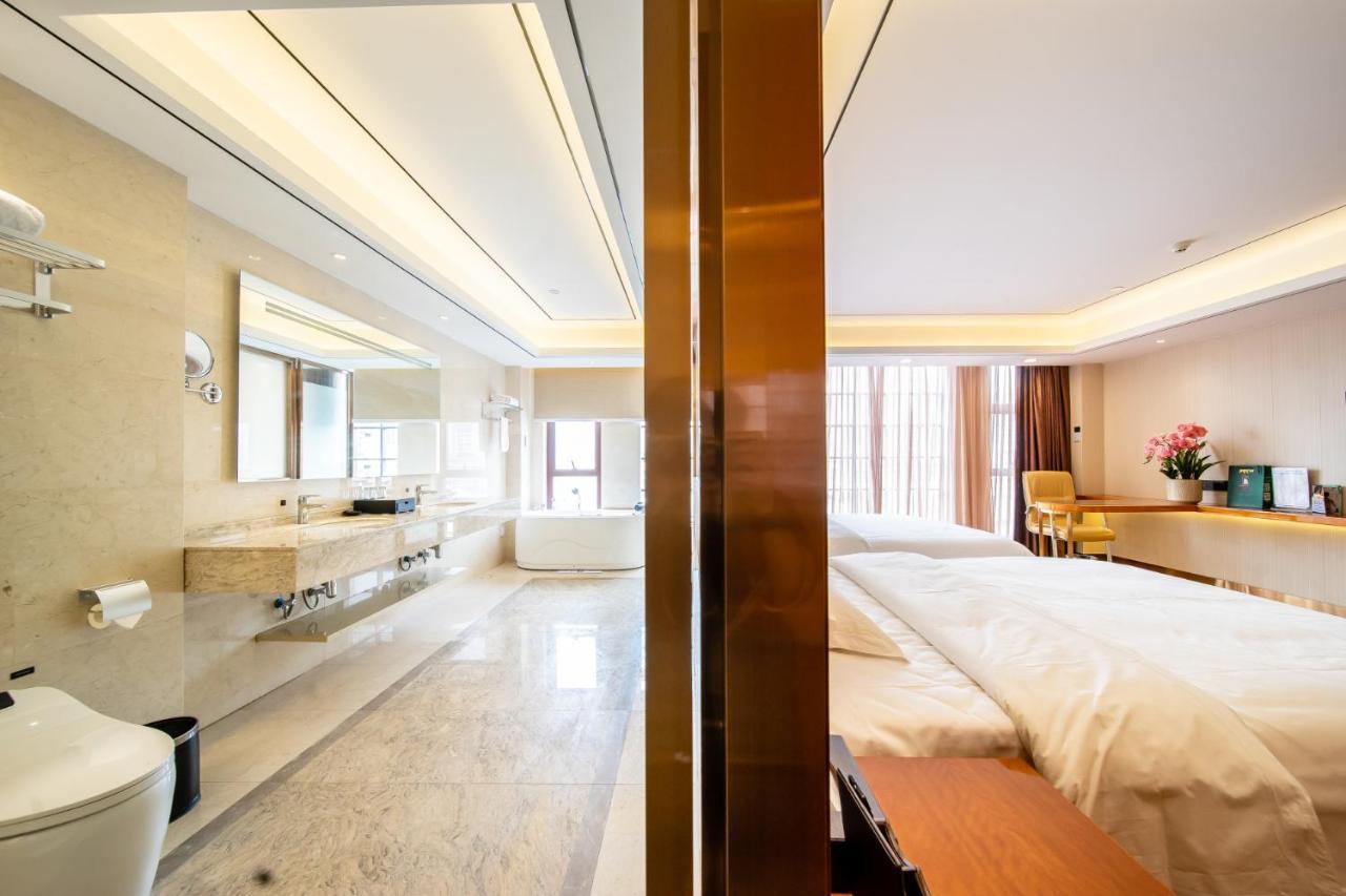 גואנגג'ואו Zhongbo Art Hotel מראה חיצוני תמונה