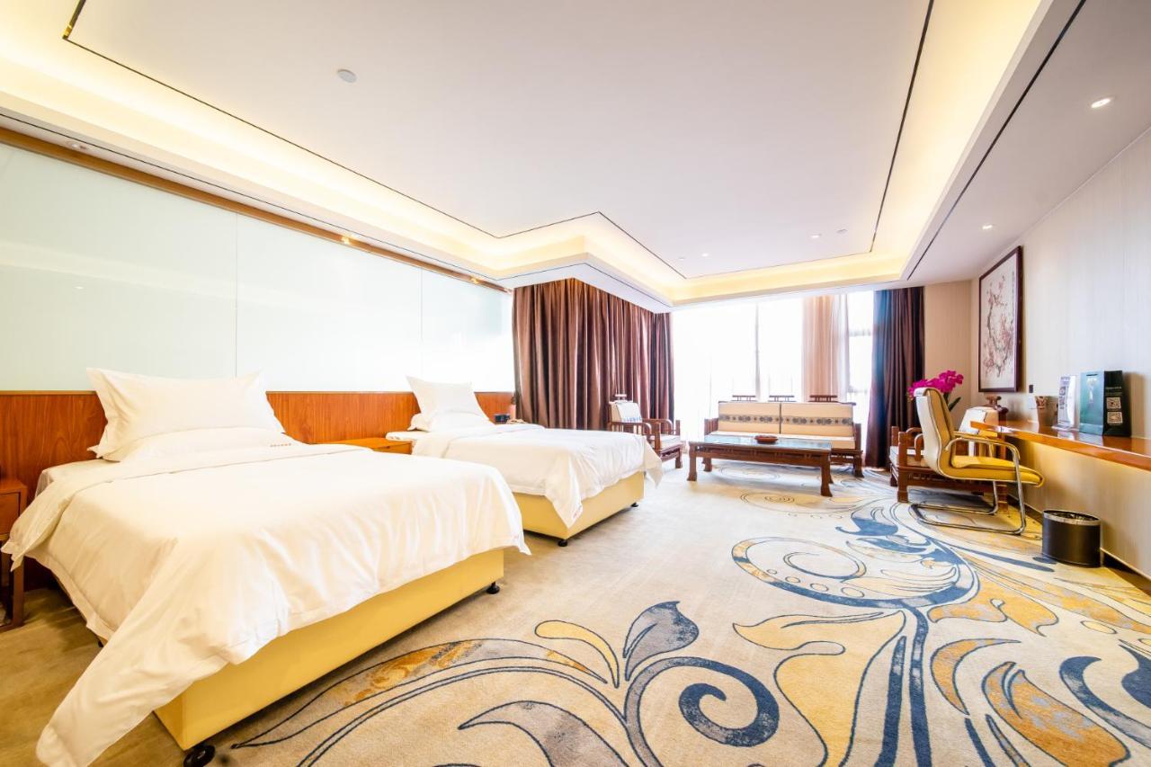גואנגג'ואו Zhongbo Art Hotel מראה חיצוני תמונה