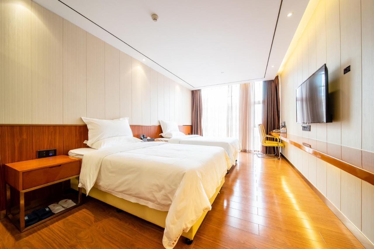 גואנגג'ואו Zhongbo Art Hotel מראה חיצוני תמונה