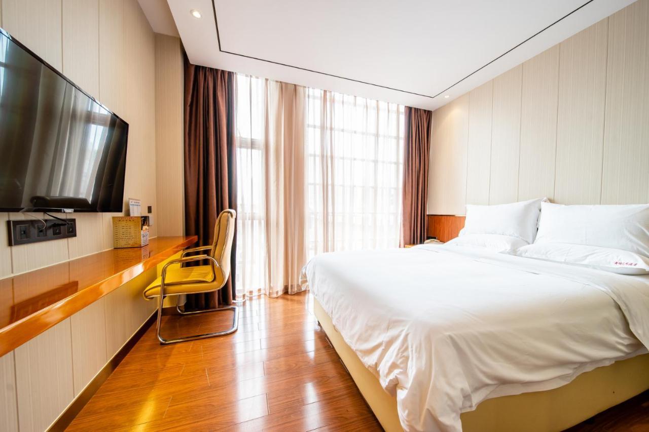 גואנגג'ואו Zhongbo Art Hotel מראה חיצוני תמונה