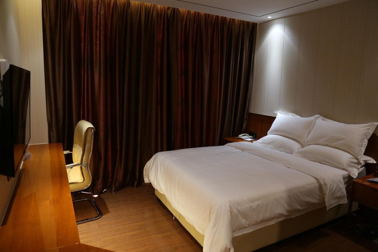 גואנגג'ואו Zhongbo Art Hotel מראה חיצוני תמונה