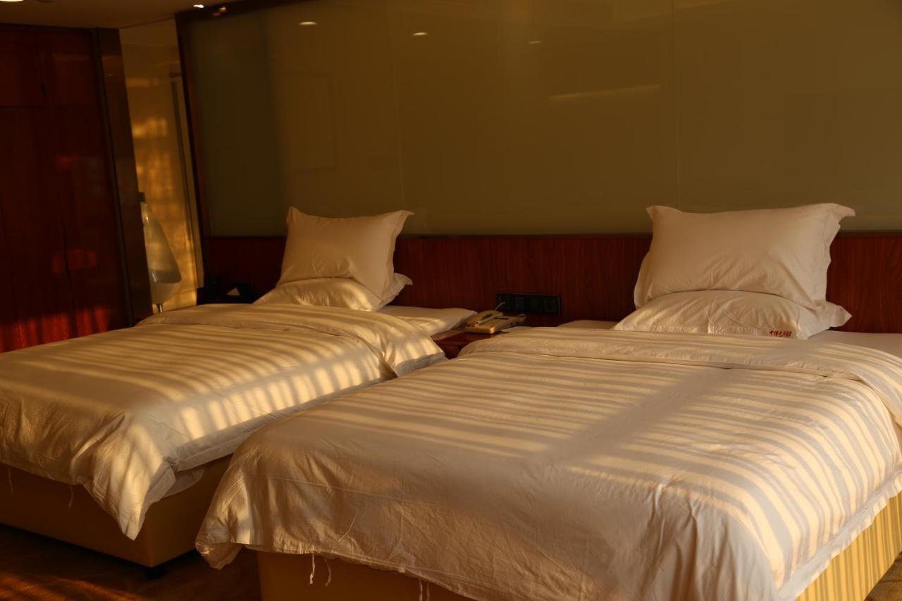 גואנגג'ואו Zhongbo Art Hotel מראה חיצוני תמונה